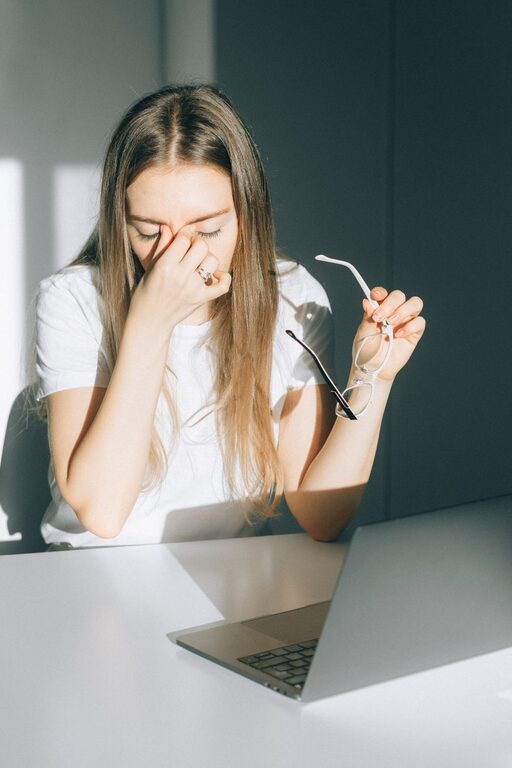 How to Protect Your Eyes During Screen Time: Simple Tips for Eye Health